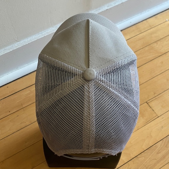 Psycho Bunny Gray SnapBack Trucker Hat - Picture 6 of 9